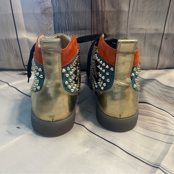 🔥 CHRISTIAN LOUBOUTIN MID-TOP STUDDED SNEAKERS – CERTIFIED AUTHENTIC 🔥 - Picture 3 of 9